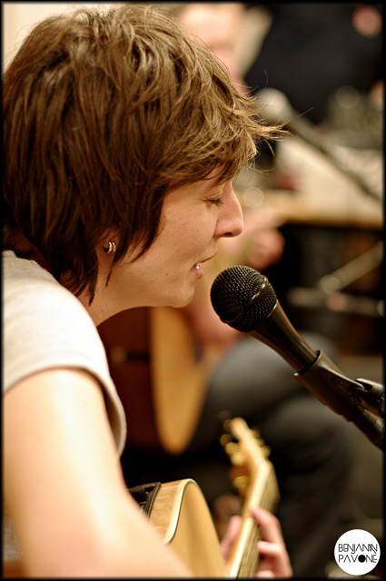 Les Acoustiques : Nelly Olson