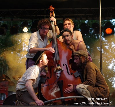Les Ptits T'hommes (Musicalarue 2009 - Vendredi)